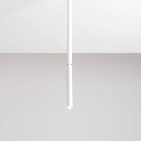 Biała wąska lampa sufitowa nad blat w kuchni 1084PL_G_M z serii STICK 5