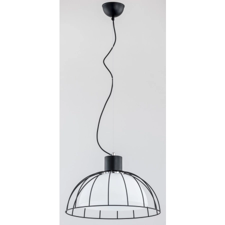 Lampa wisząca w kolorze czarnym, mleczny klosz AL 60466 z serii BONNY