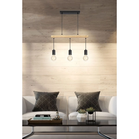 Lampa wisząca z drewnianą belką, idealna nad stół 33-78063 z serii IZZY 2