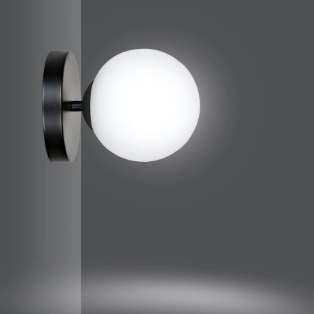 Minimalistyczna lampa ścienna z białym kloszem 1024/K1 z serii HALLDOR - 3