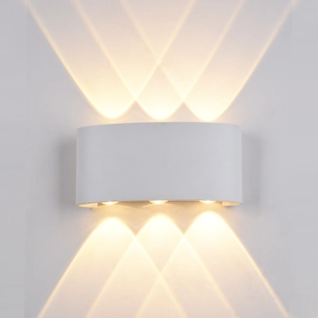 Biała, elewacyjna lampa ścienna LED na garaż PL-232W z serii GILBERTO