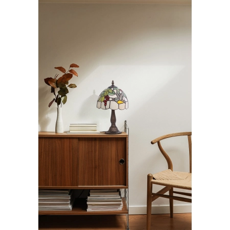 Lampka stołowa z dekoracyjnym, witrażowym kloszem K-G08789 z serii TECO - wizualizacja