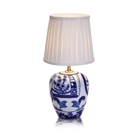 Niebiesko biała lampa stołowa z małym gwintem 104999 z serii GOTEBORG