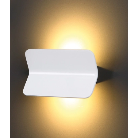 Minimalistyczna lampa ścienna do korytarza MX W0131 z serii TIGRA - 2