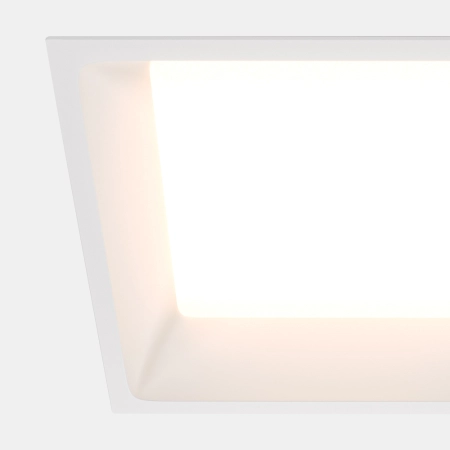 Biała, kwadratowa lampa wpustowa 14,5cm 3000K DL054-18W3K-W z serii OKNO 2