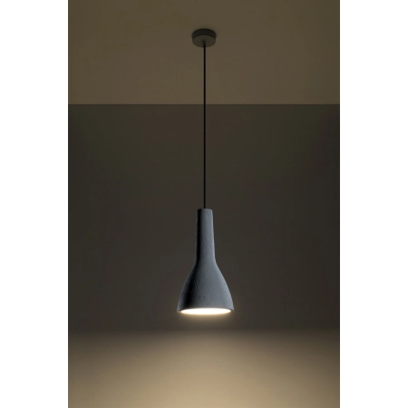 Lampa wisząca z betonowym, smukłym kloszem SL.0280 z serii EMPOLI 3