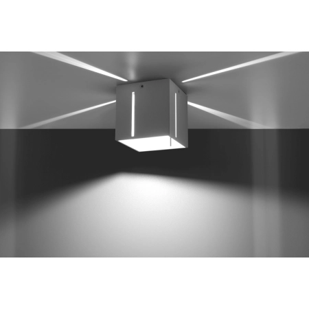 Biała lampa natynkowa, minimalistyczny spot SL.0398 z serii PIXAR 3