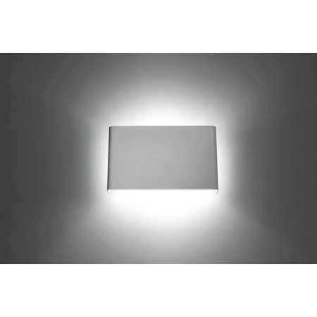 Minimalistyczna, biała, metalowa lampa ścienna SL.0419 z serii COPERTURA 3