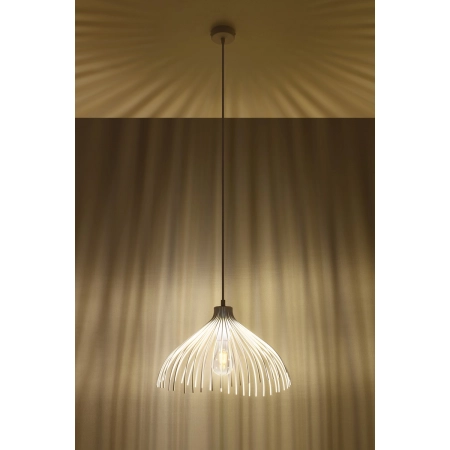 Lampa wisząca z minimalistycznym, białym kloszem SL.0664 z serii UMB 3