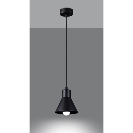 Minimalistyczna, czarna lampa wisząca do kuchni SL.0985 z serii TALEJA 2